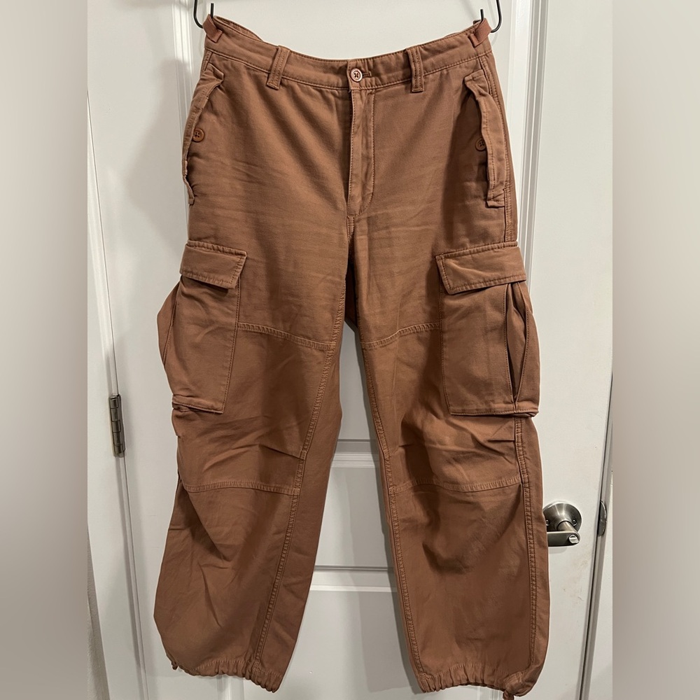 Aritzia TNA Cargo Pants 4